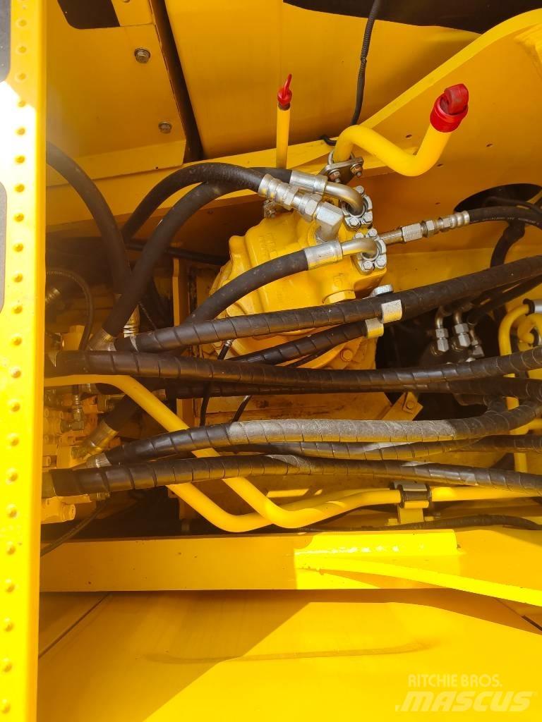 Komatsu PC 200 Paletli ekskavatörler