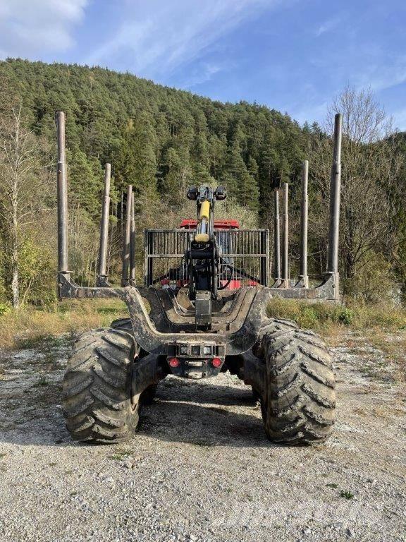 Komatsu 860.4 Tomruk yükleyici traktörler