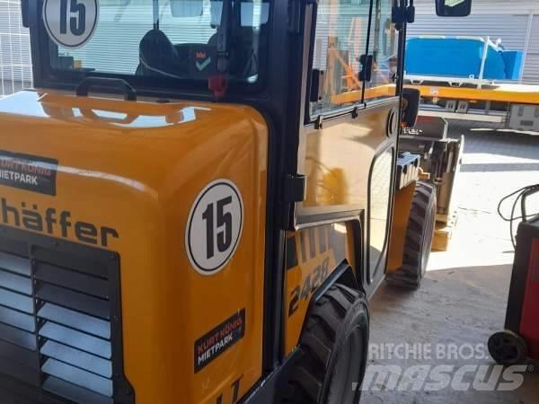 Schäffer 2428 SLT Skid steer loderler