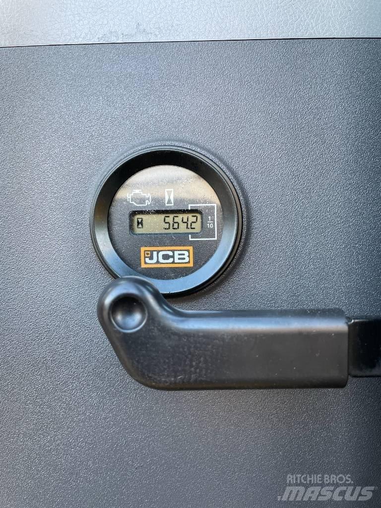 JCB 150X HD Paletli ekskavatörler