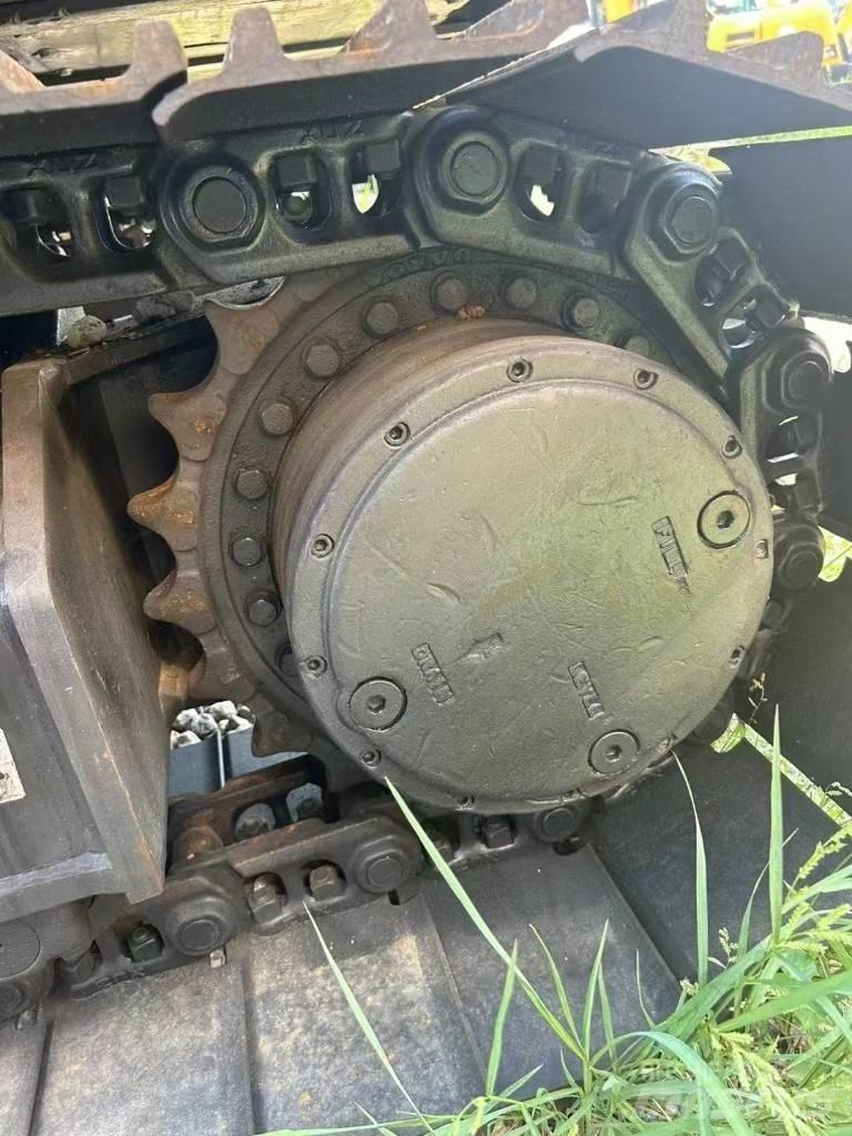 Volvo 140 Paletli ekskavatörler
