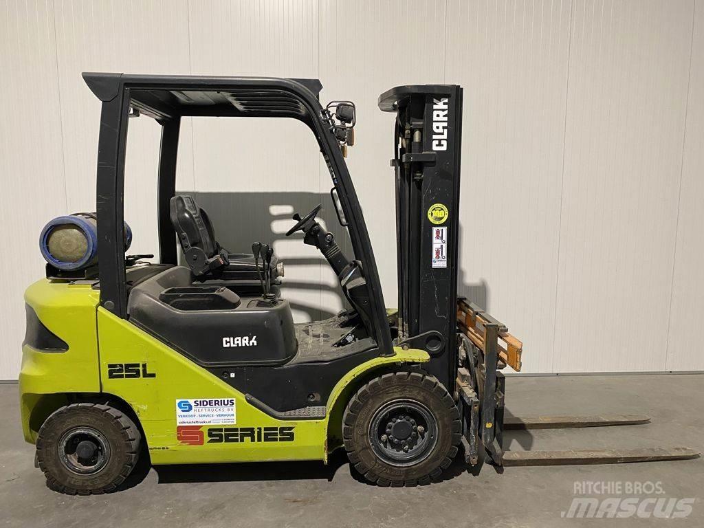 Clark S25L LPG'li forkliftler