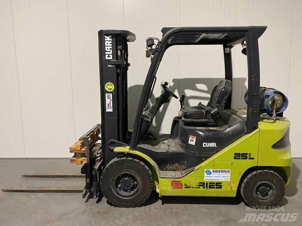 Clark S25L LPG'li forkliftler