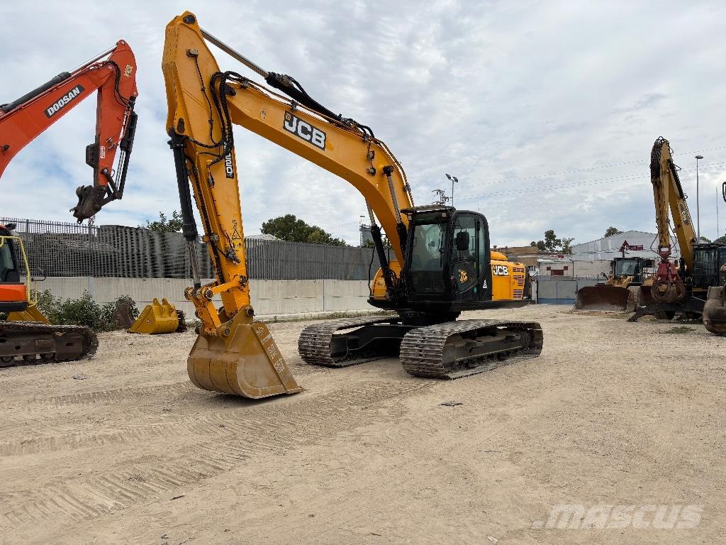 JCB JS 220 LC Paletli ekskavatörler
