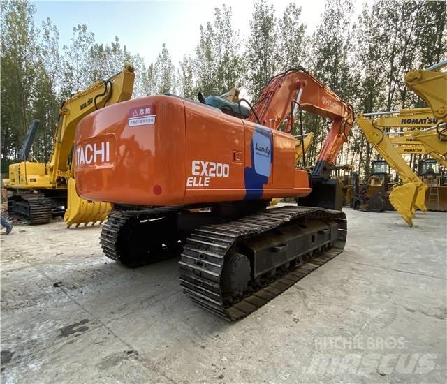 Hitachi EX 200-3 Paletli ekskavatörler