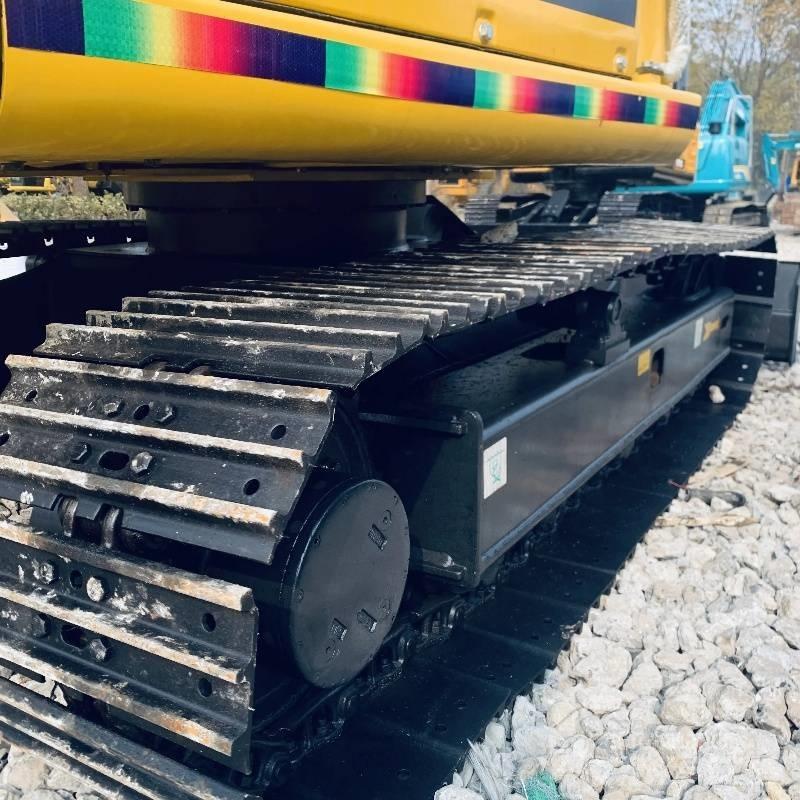 Komatsu PC 70 Paletli ekskavatörler