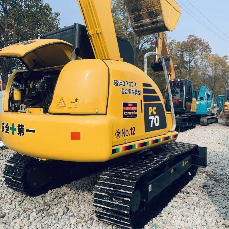 Komatsu PC 70 Paletli ekskavatörler