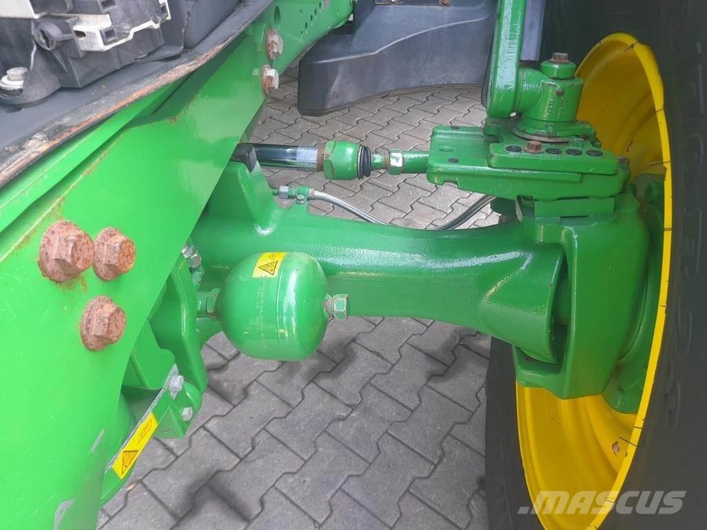 John Deere 6215 R Traktörler
