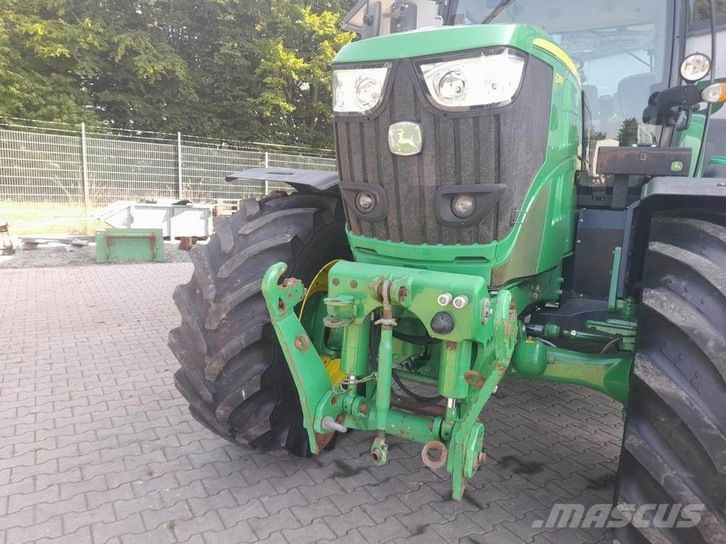John Deere 6215 R Traktörler