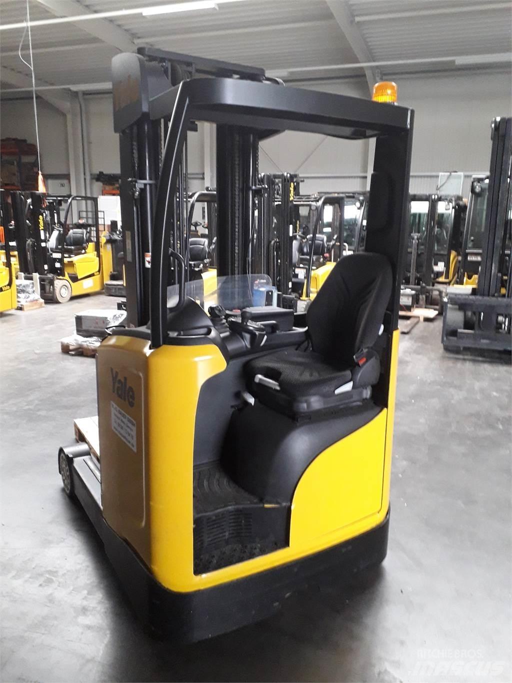 Yale MR14 Reach truck - depo içi istif araçları