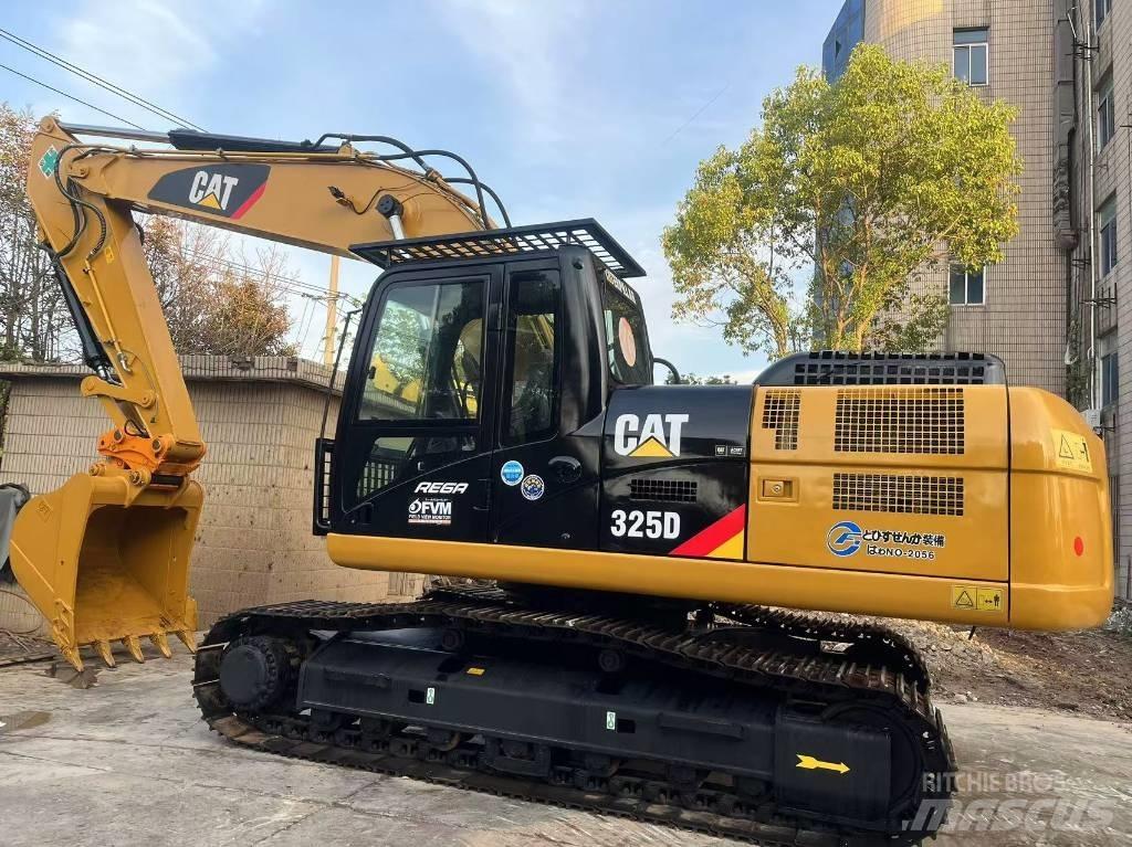 CAT 325 D Paletli ekskavatörler