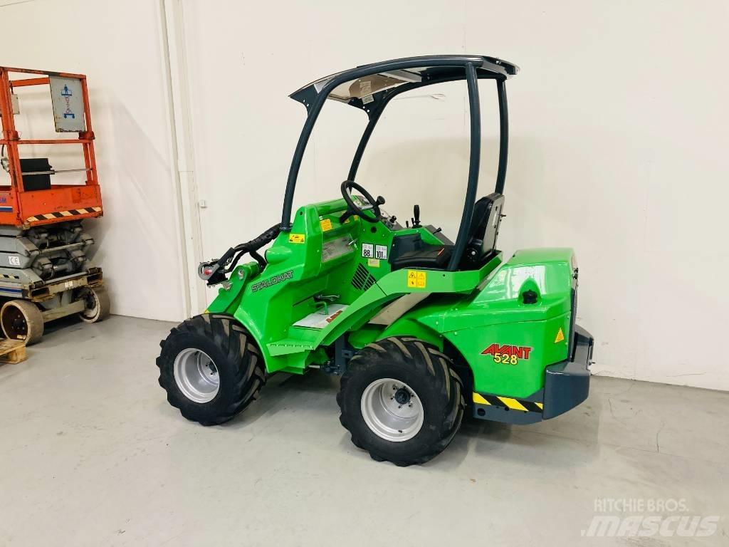 Avant 528 Mini yükleyiciler