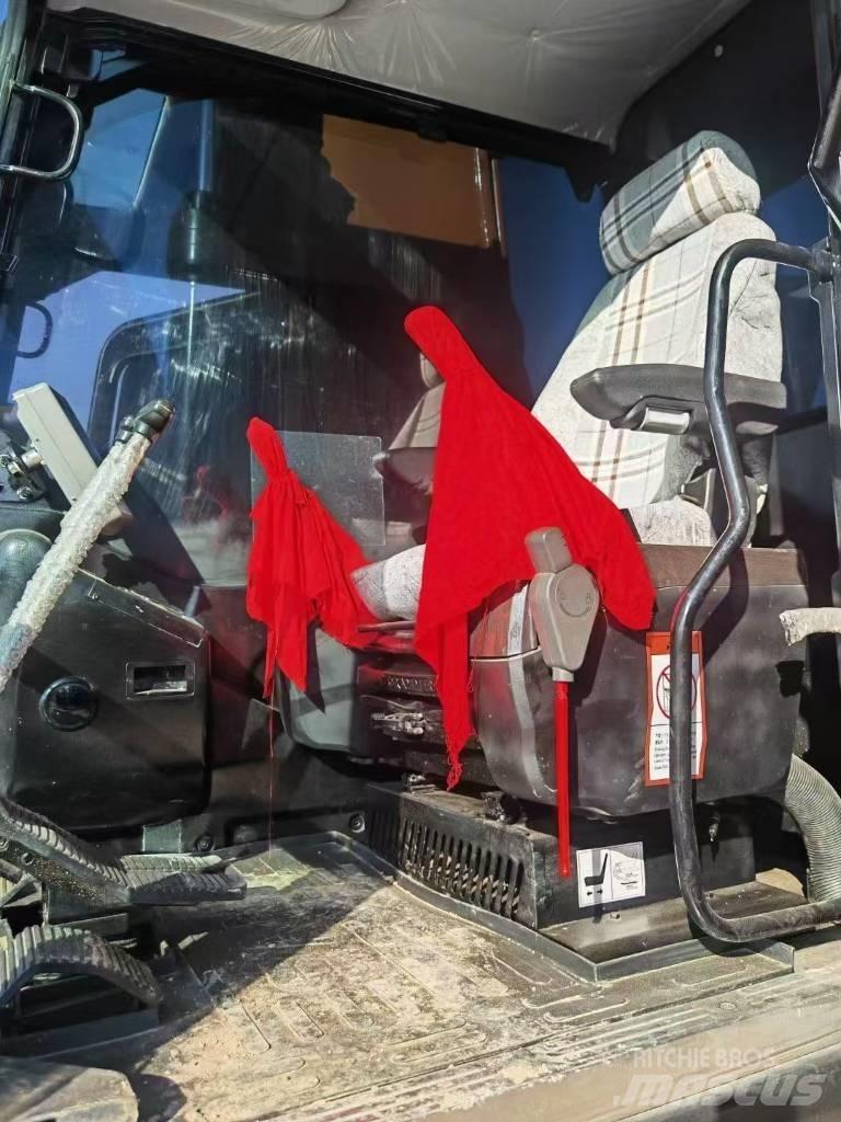 Sany 235C Paletli ekskavatörler