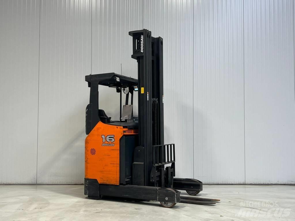 Doosan BR16JW-7 PLUS Reach truck - depo içi istif araçları