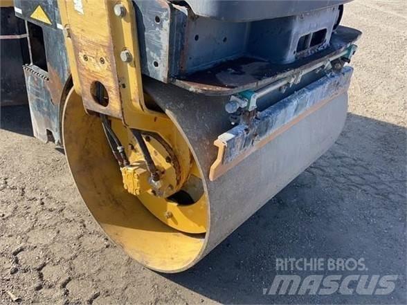 CAT CB-214E Tek tamburlu silindirler