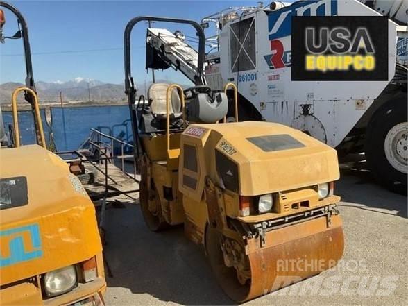 CAT CB22 Tek tamburlu silindirler