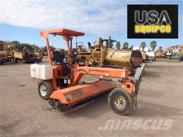  LAYMOR SM300 Cadde süpürücüler