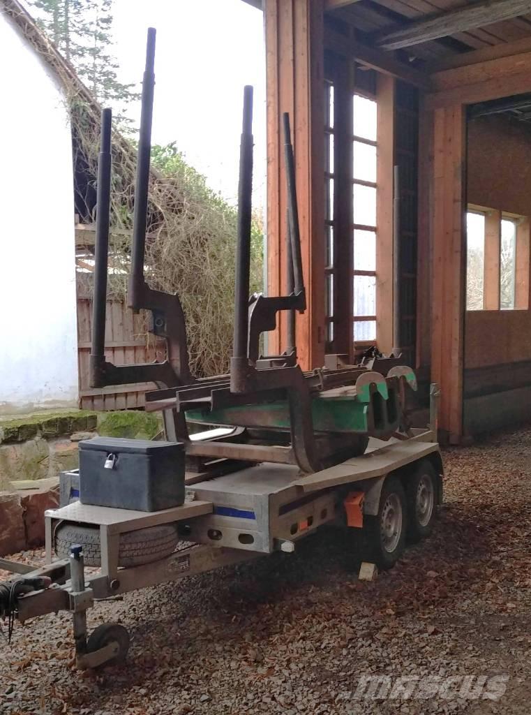 Logset 6F Tomruk yükleyici traktörler