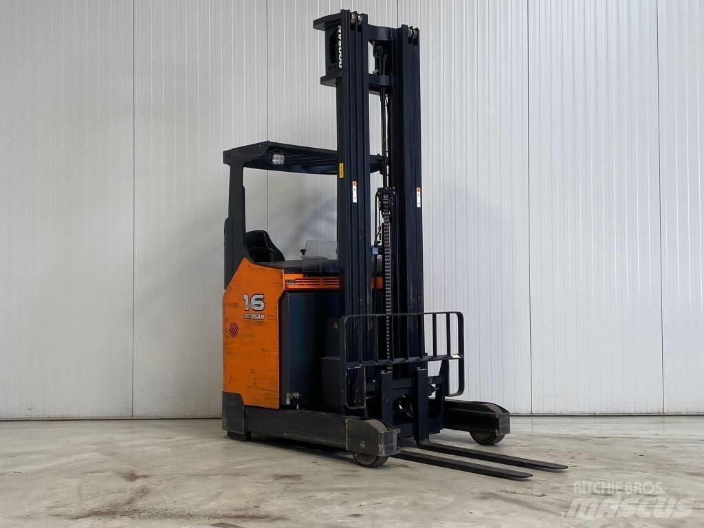 Doosan BR16JW- 7 PLUS Reach truck - depo içi istif araçları