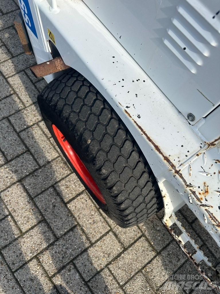 Knikmops 100 Tekerlekli yükleyiciler