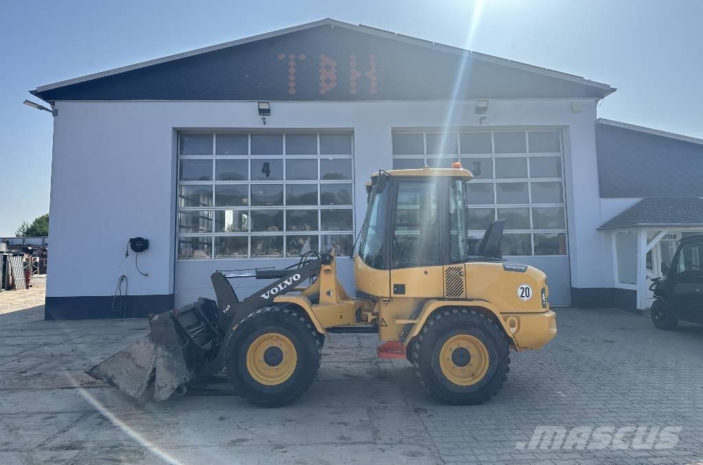 Volvo L 30 G Tekerlekli yükleyiciler