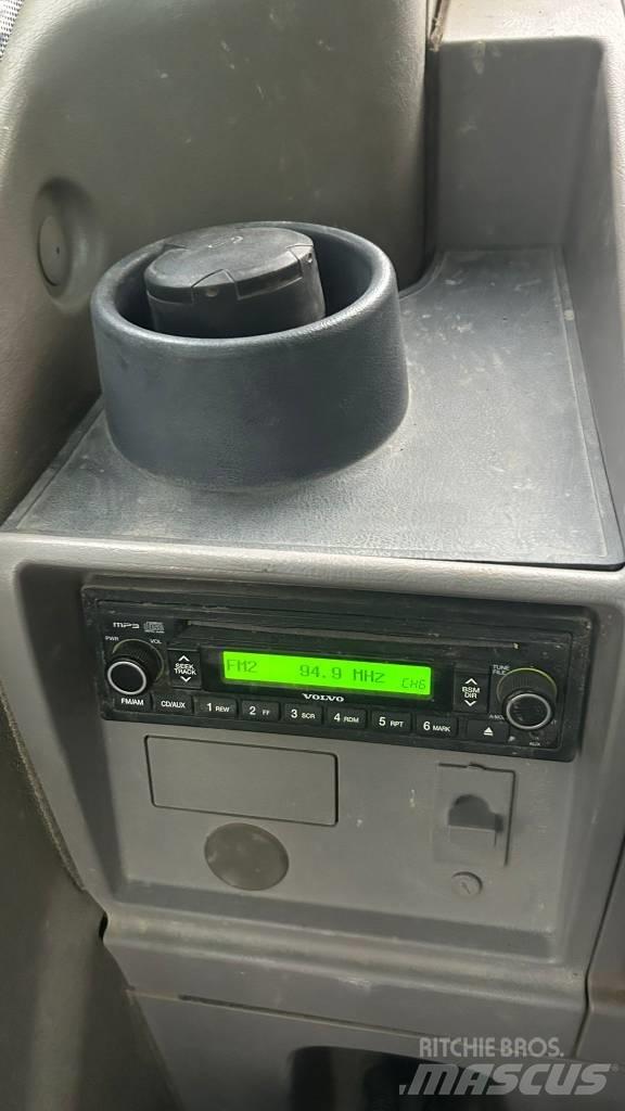 Volvo EW 140 C Lastik tekerli ekskavatörler