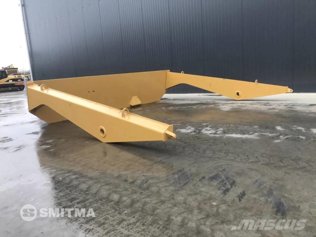 CAT 735- B1N Arka kapaklar