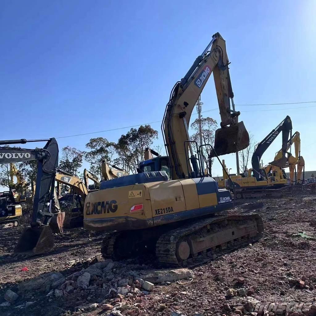 XCMG XE 215 DA Paletli ekskavatörler