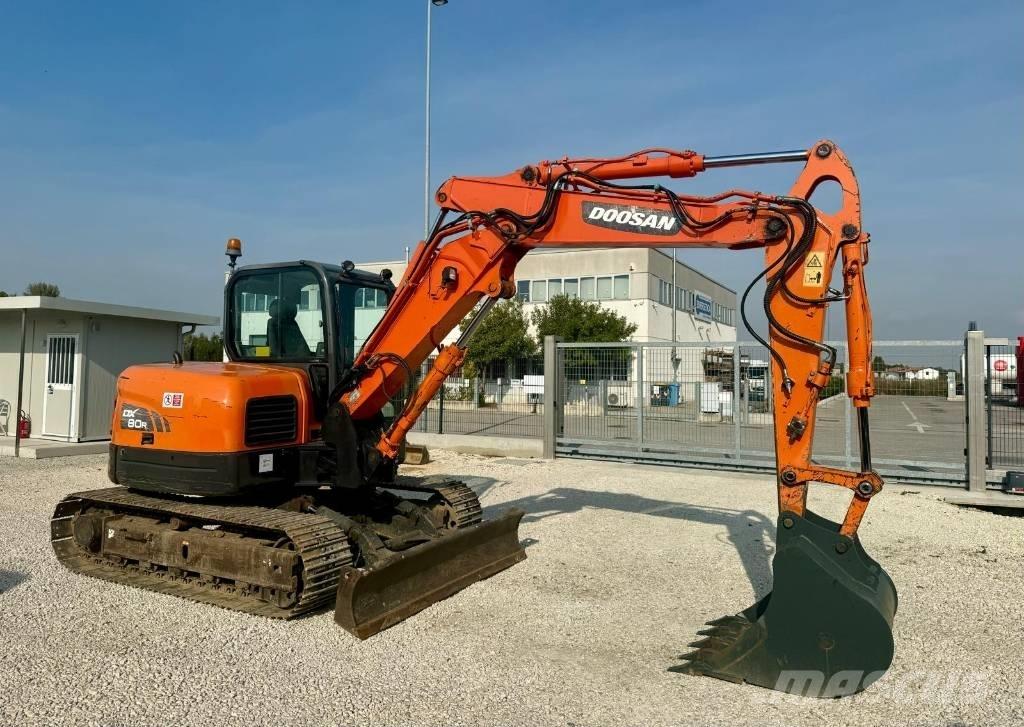 Doosan DX 80 R Midi ekskavatörler 7 - 12 t