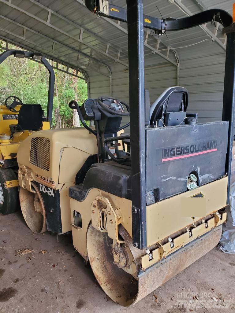 Ingersoll Rand DD 24 Çift tamburlu silindirler