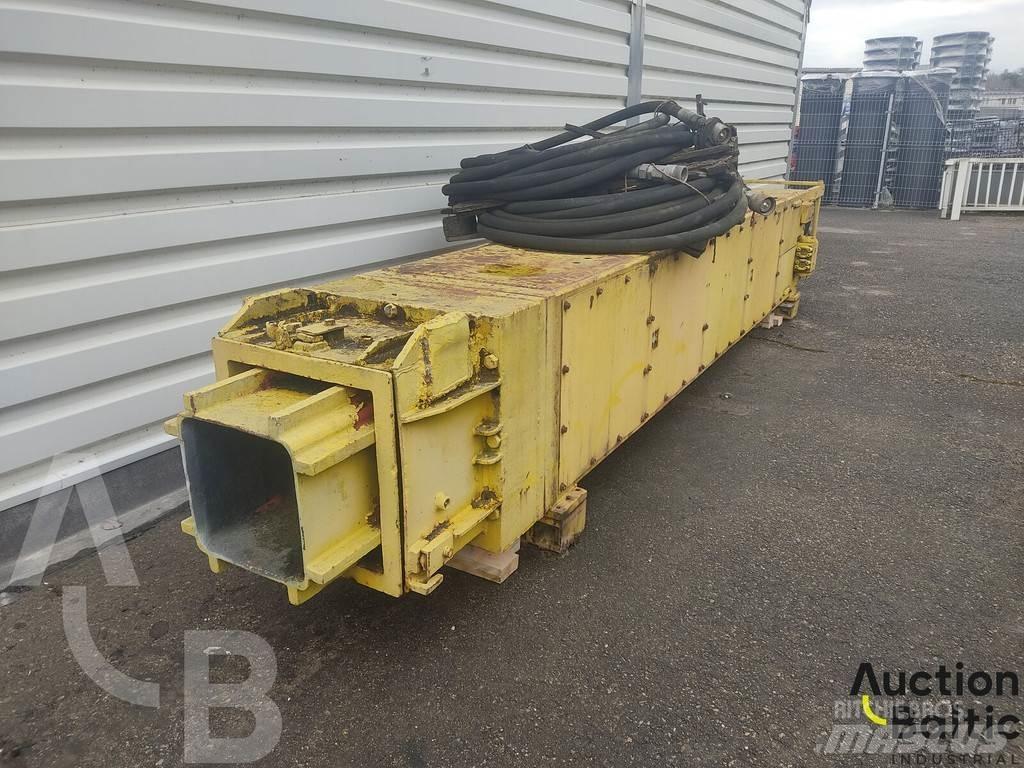 Delmag HB 30 Boru döşeme dozerleri