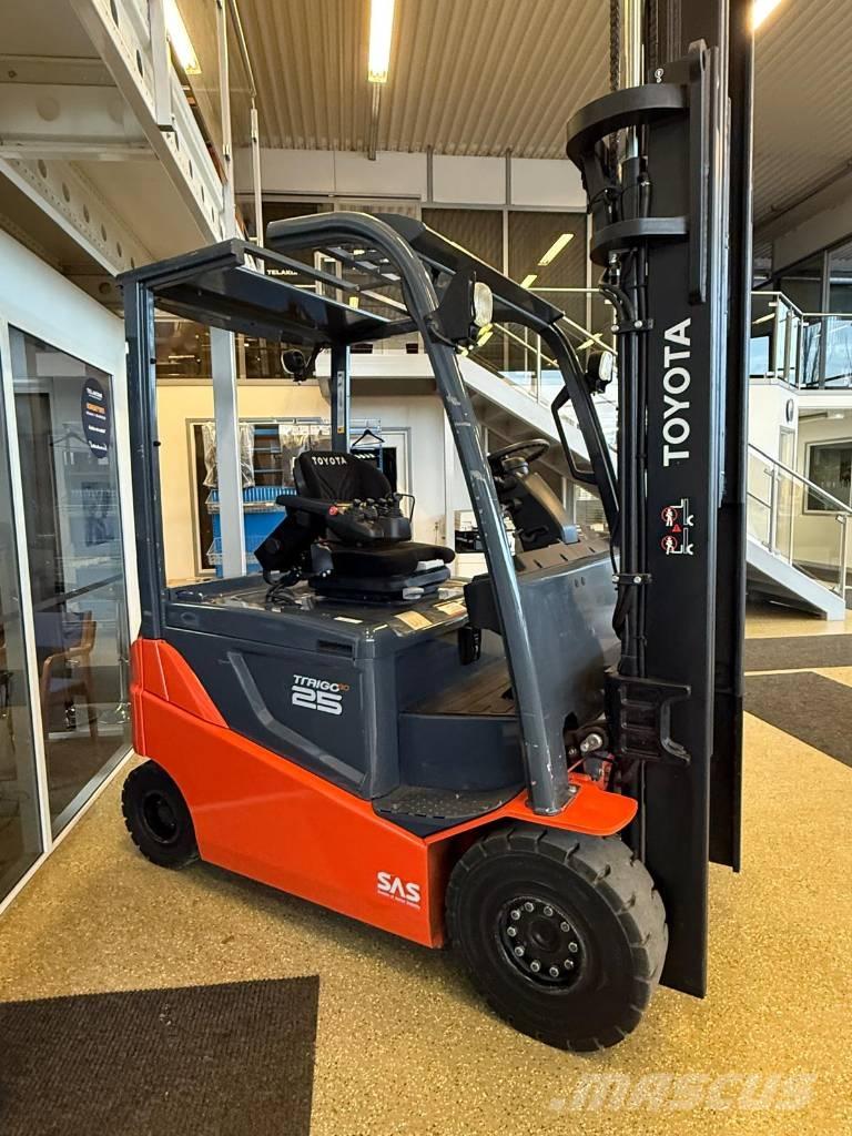 Toyota 8 FBMKT 25 Elektrikli forkliftler