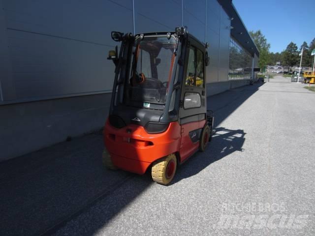 Linde E 30 Elektrikli forkliftler