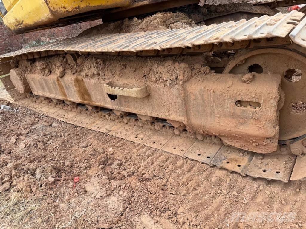 Komatsu PC 120-8 Paletli ekskavatörler