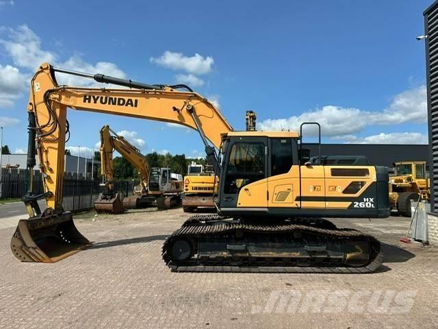 Hyundai HX 260 L Paletli ekskavatörler