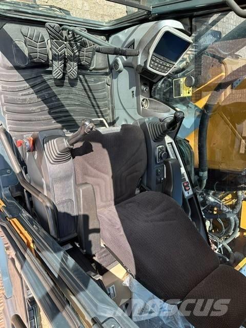 Hyundai HX 260 L Paletli ekskavatörler