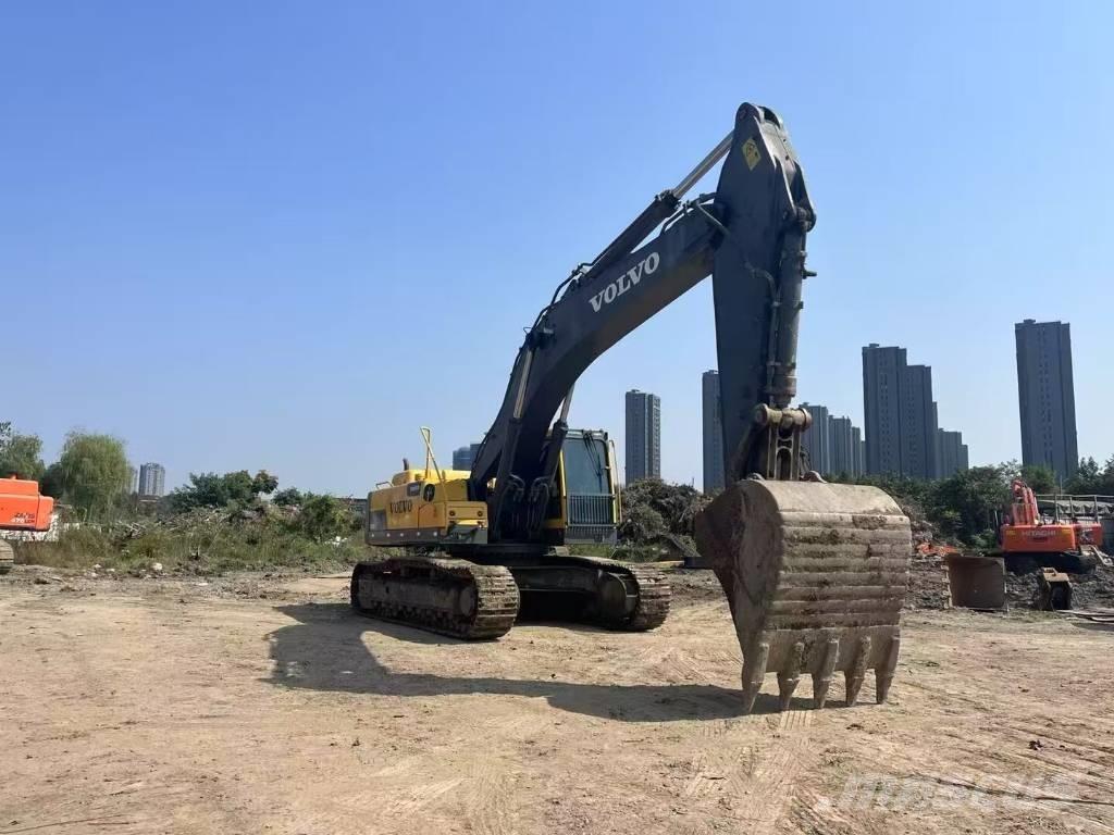 Volvo EC 460 B LC Paletli ekskavatörler