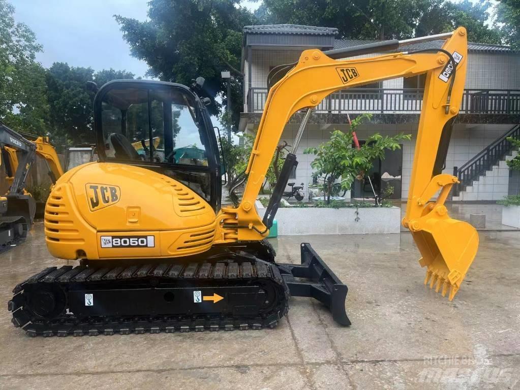 JCB 8050 Paletli ekskavatörler