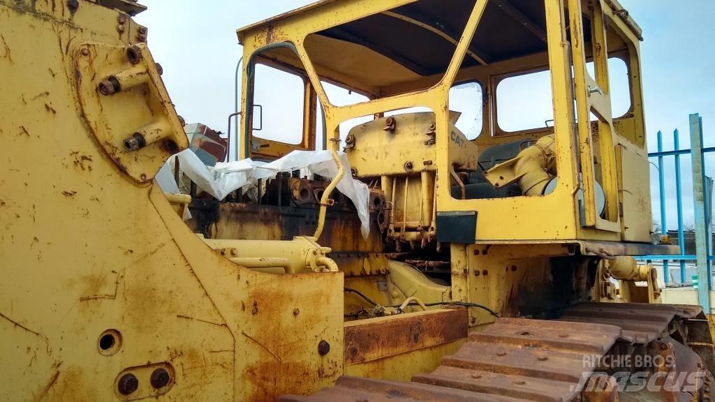 CAT D8K  (POR PIEZAS) Paletli dozerler
