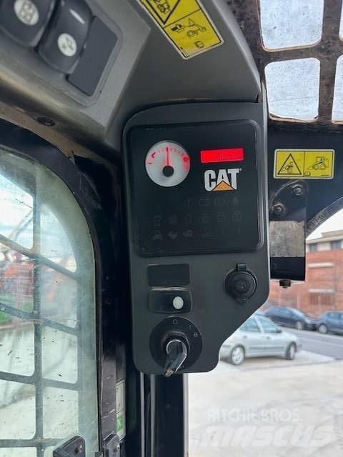 CAT 246 C Skid steer loderler