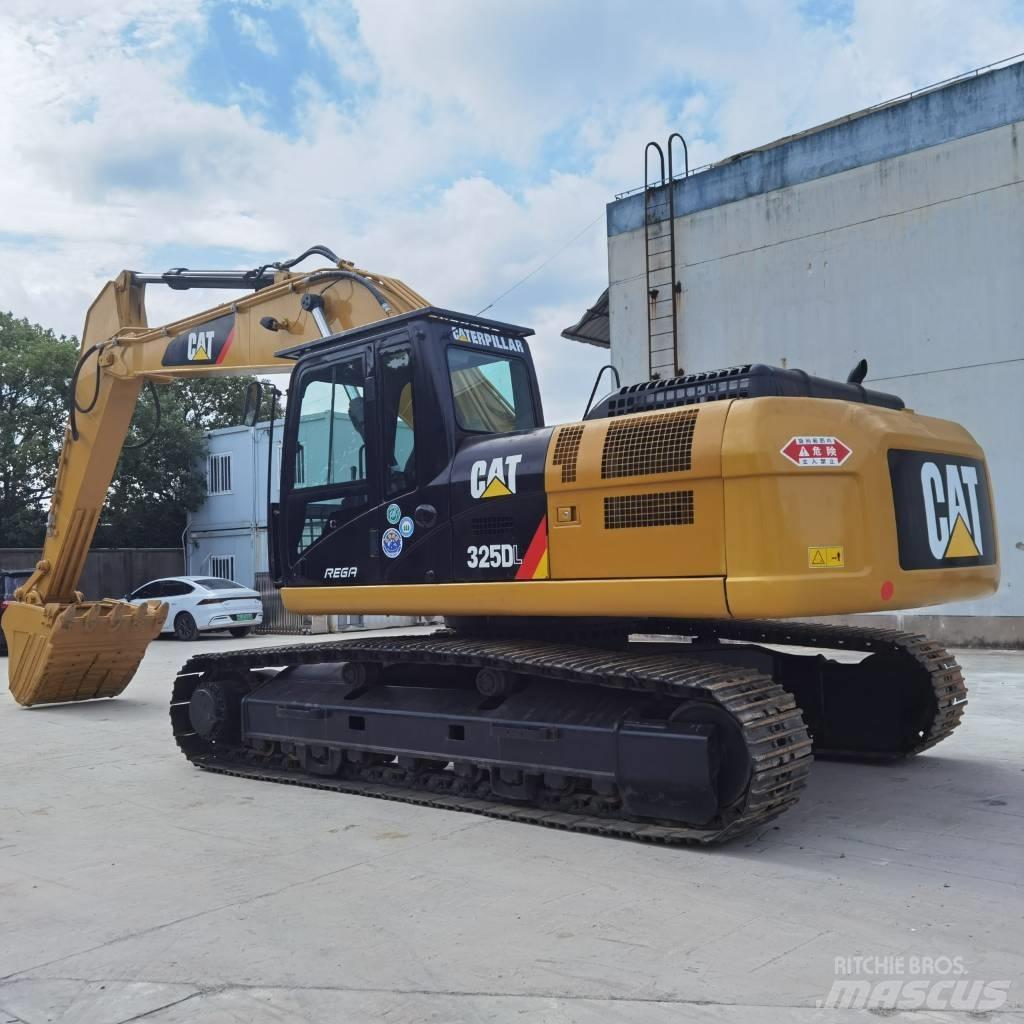CAT 325D Paletli ekskavatörler