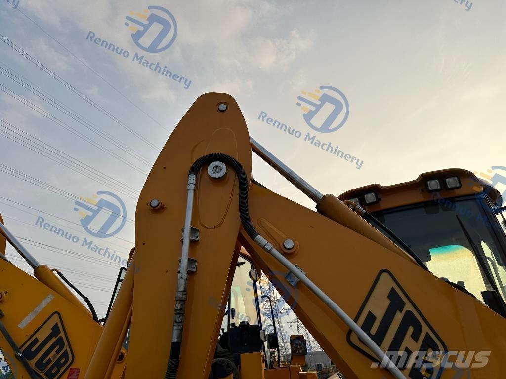 JCB 4 CX Kazıcı yükleyiciler - beko loder