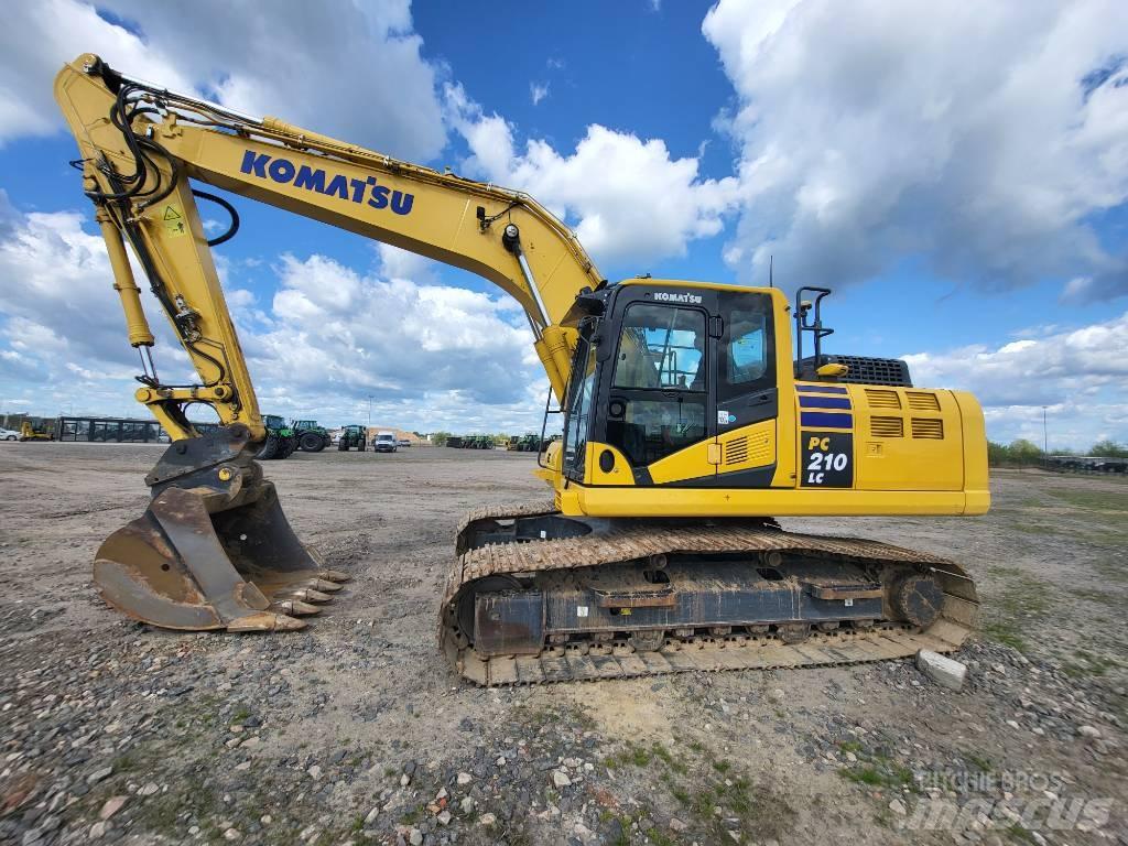 Komatsu PC210-11E0 Paletli ekskavatörler