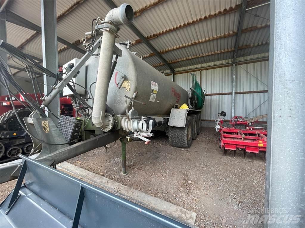 Fliegl PFW 20000 Sivi gübre ve ilaç tankerleri
