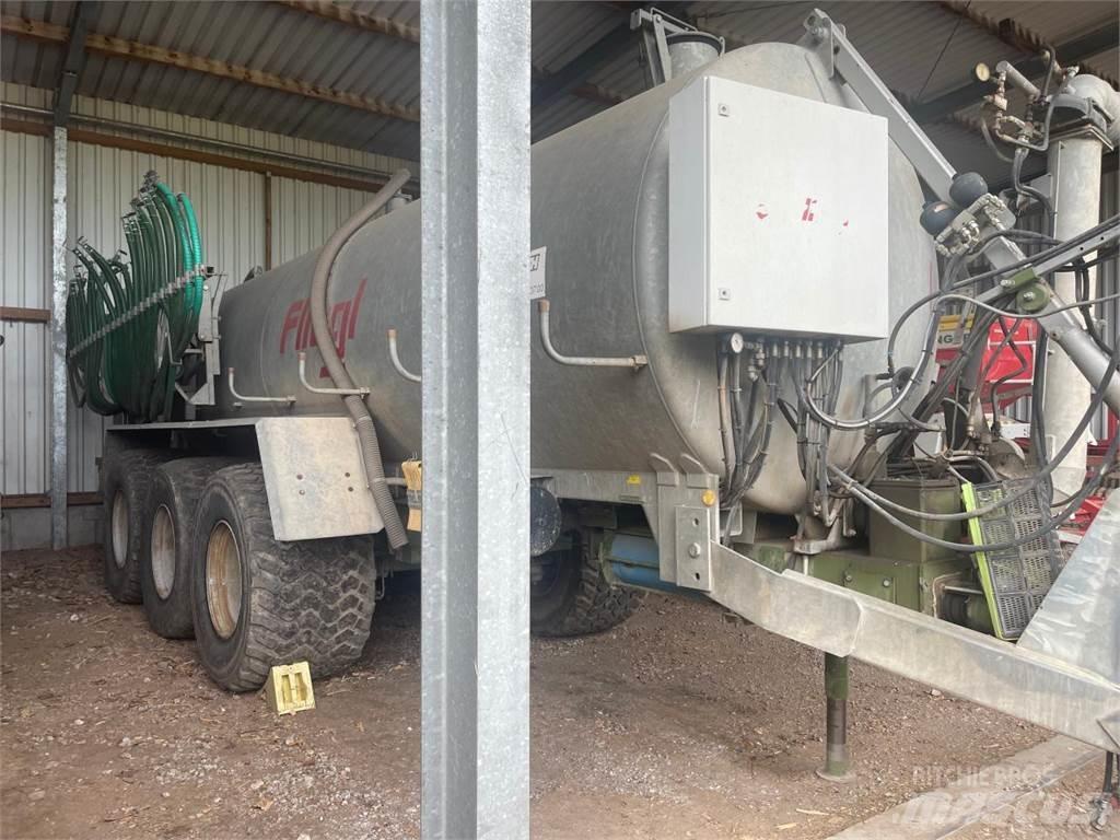 Fliegl PFW 20000 Sivi gübre ve ilaç tankerleri