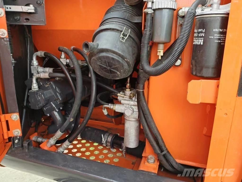 Hitachi ZX70 Mini ekskavatörler, 7 tona dek