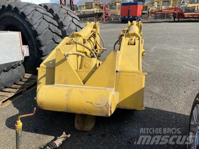 CAT D 8 R Ripper Diger parçalar