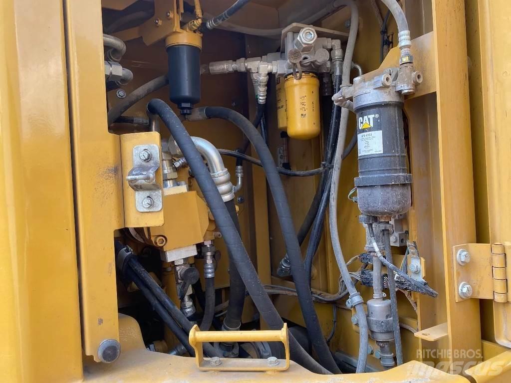 CAT 325F Paletli ekskavatörler