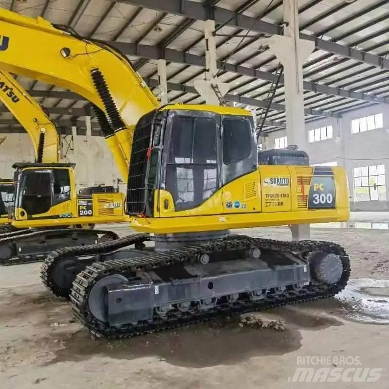Komatsu PC300-7 Paletli ekskavatörler