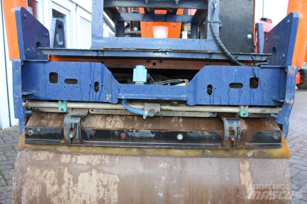 Ammann AV 23 E Çift tamburlu silindirler